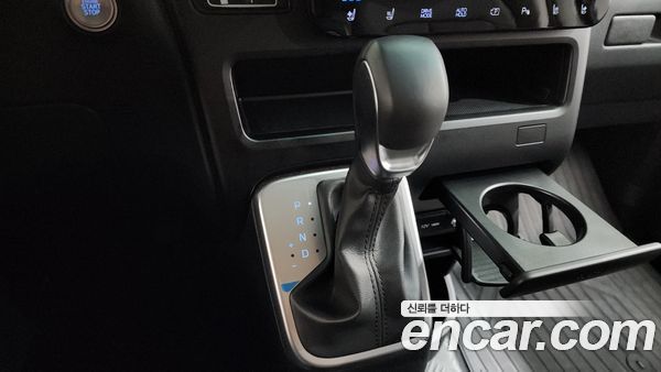 Hyundai Staria 2025, фото 12