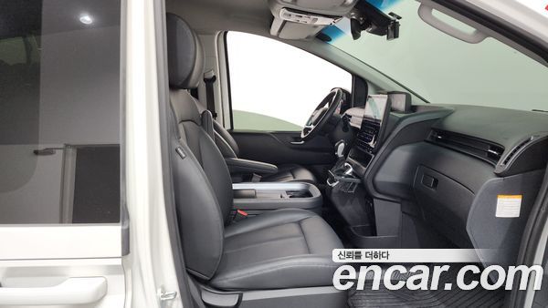 Hyundai Staria 2025, фото 16