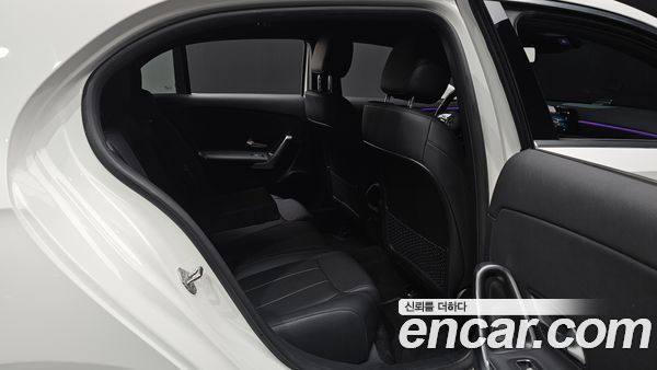 Mercedes-Benz A-Class 2023, фото 16