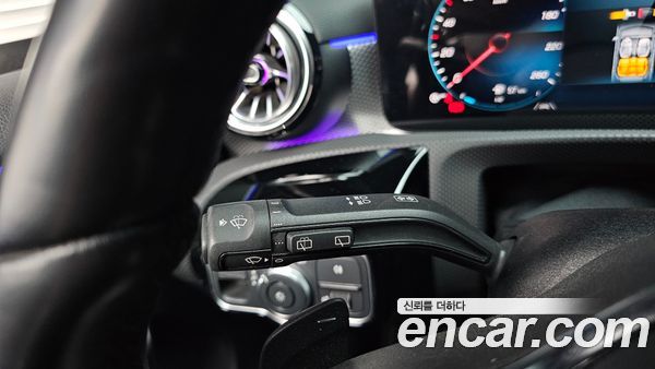 Mercedes-Benz A-Class 2023, фото 29