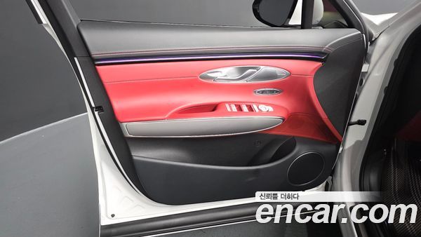 Genesis GV70 2025, фото 13