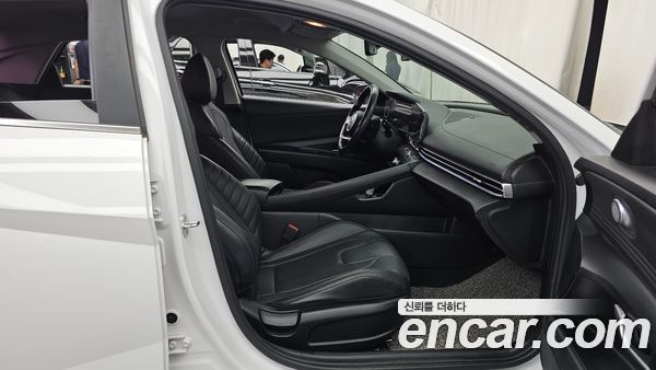 Hyundai Elantra 2021, фото 17