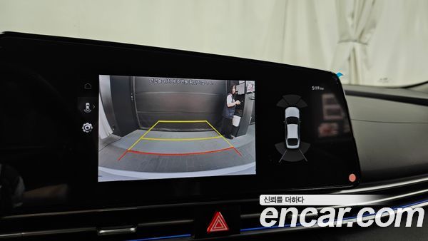 Hyundai Elantra 2021, фото 21
