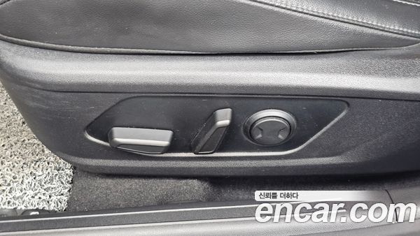Hyundai Elantra 2021, фото 16