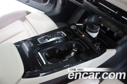 Audi A6 e-Tron 2025, фото 9
