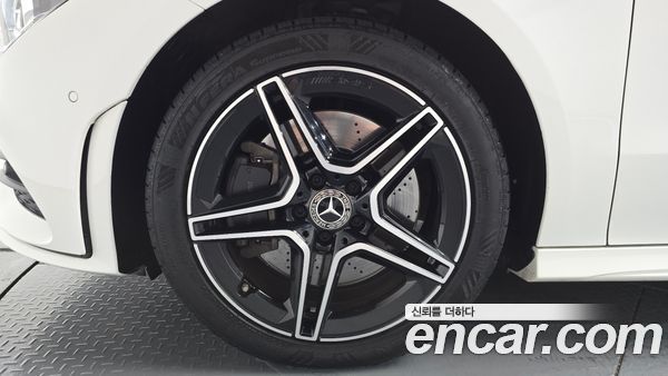 Mercedes-Benz CLA 2020, фото 4
