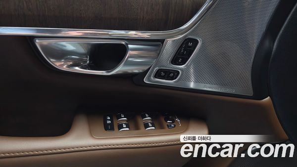 Volvo S90 2022, фото 32