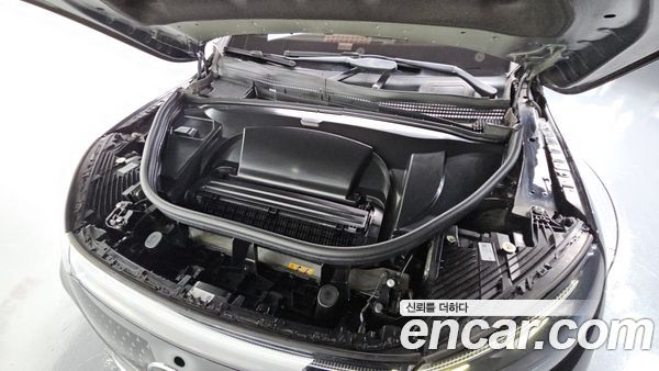 Mercedes-Benz EQE 2023, фото 6