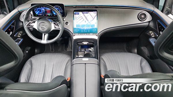 Mercedes-Benz EQE 2023, фото 10