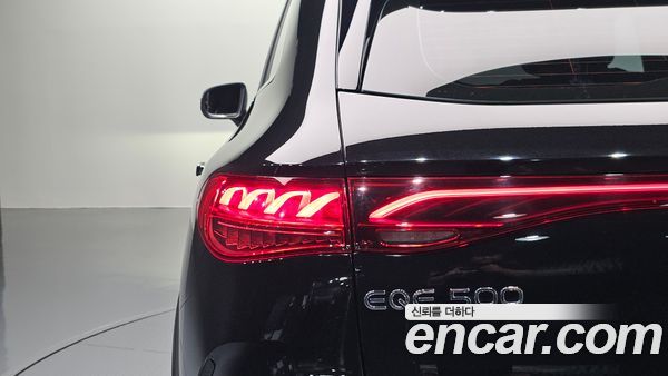 Mercedes-Benz EQE 2023, фото 9