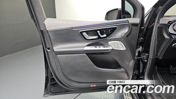 Mercedes-Benz EQE 2023, фото 14