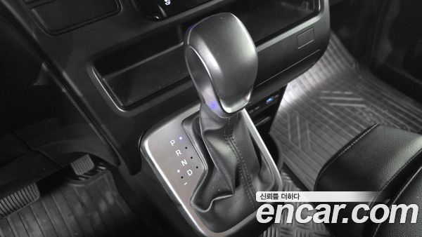 Hyundai Staria 2023, фото 12