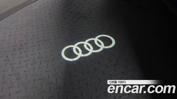 Audi A8 2021, фото 24