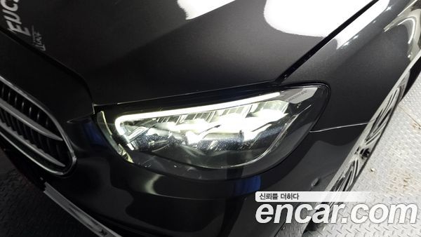 Mercedes-Benz E-Class 2021, фото 8