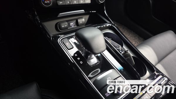 Kia Stinger 2023, фото 9