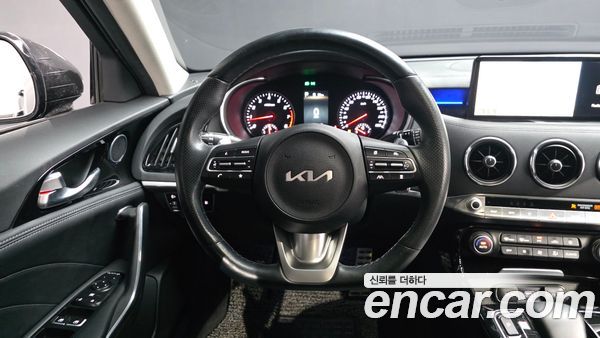 Kia Stinger 2023, фото 12