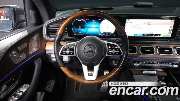 Mercedes-Benz GLS 2021, фото 13
