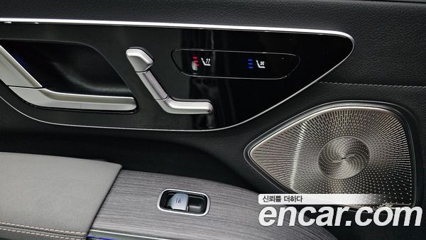Mercedes-Benz EQS 2023, фото 25