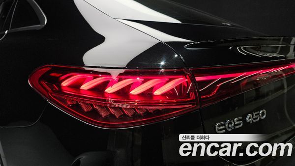 Mercedes-Benz EQS 2023, фото 9