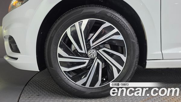 Volkswagen Jetta 2021, фото 5