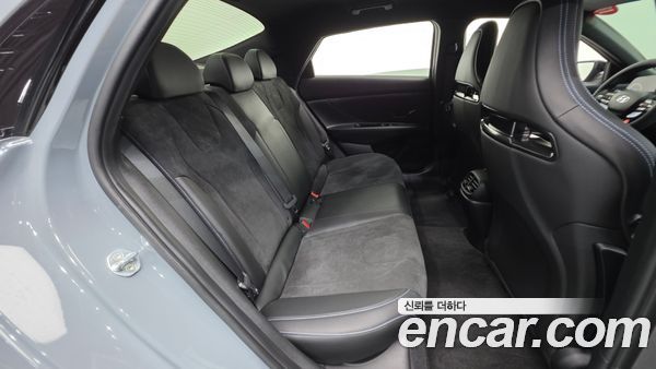 Hyundai Elantra 2022, фото 29