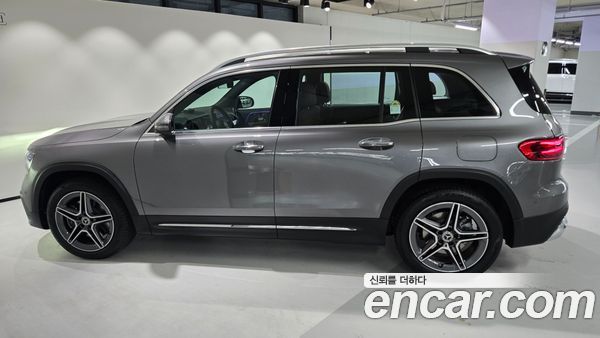 Mercedes-Benz GLB 2026, фото 8