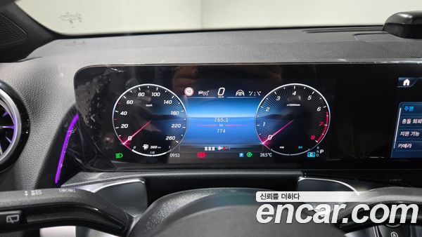 Mercedes-Benz GLB 2026, фото 16