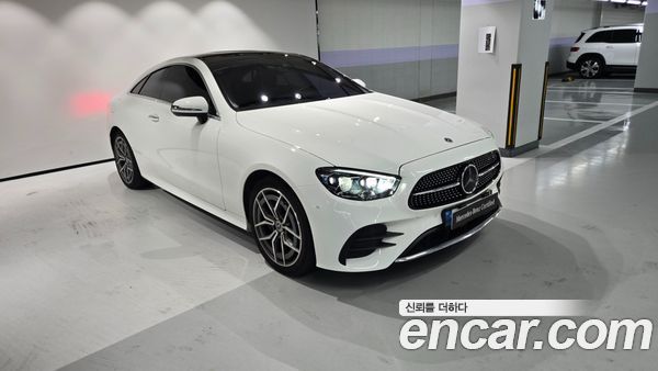 Mercedes-Benz E-Class 2022, фото 2