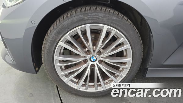BMW 3 Series 2022, фото 5