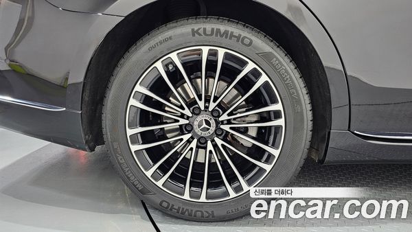 Mercedes-Benz S-Class 2023, фото 5