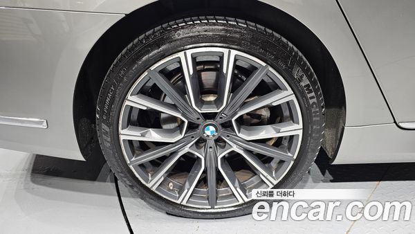 BMW 7 Series 2020, фото 4