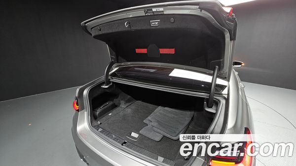 BMW 7 Series 2020, фото 25