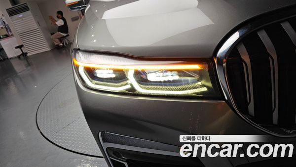 BMW 7 Series 2020, фото 7