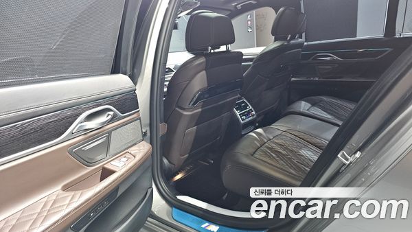 BMW 7 Series 2020, фото 15