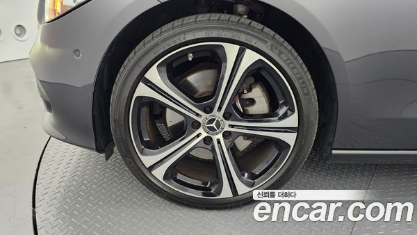 Mercedes-Benz C-Class 2023, фото 5