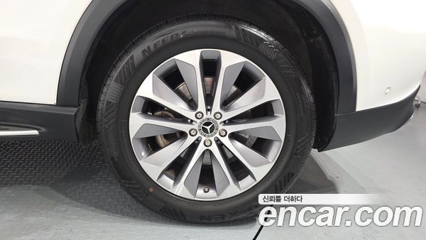 Mercedes-Benz GLE 2023, фото 5