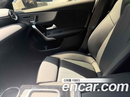 Mercedes-Benz A-Class 2025, фото 6