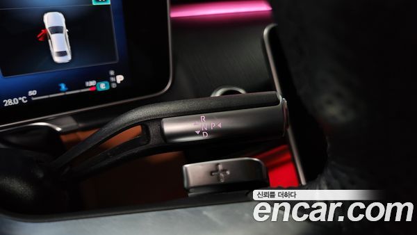 Mercedes-Benz S-Class 2022, фото 9