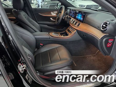 Mercedes-Benz E-Class 2023, фото 9