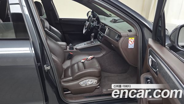 Porsche Macan 2020, фото 16