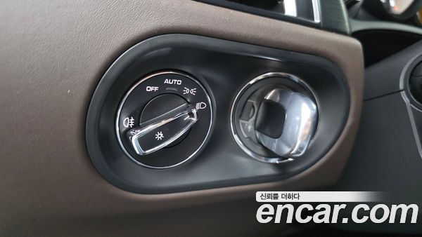 Porsche Macan 2020, фото 29