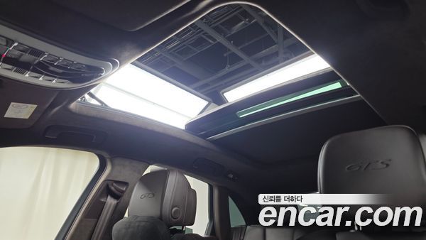 Porsche Macan 2020, фото 30
