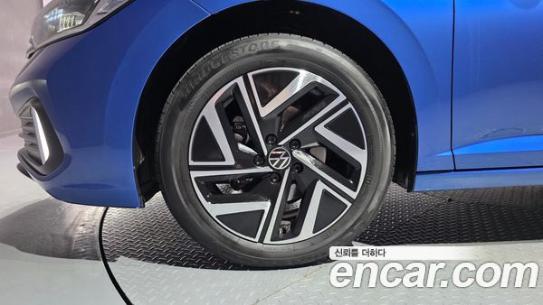 Volkswagen Jetta 2023, фото 5