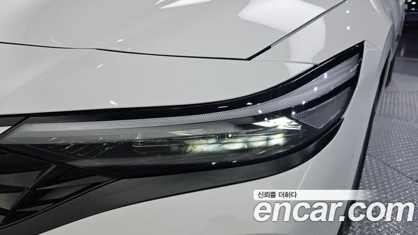 Hyundai Elantra 2025, фото 8