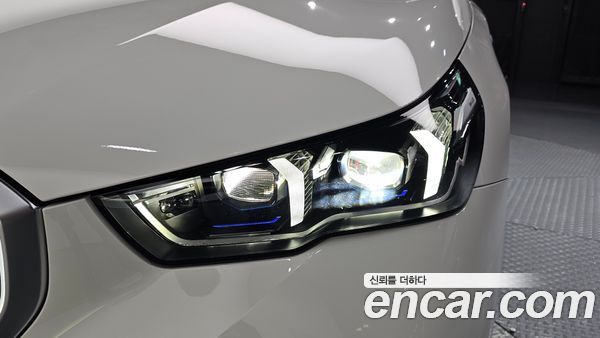 BMW 5 Series 2024, фото 8