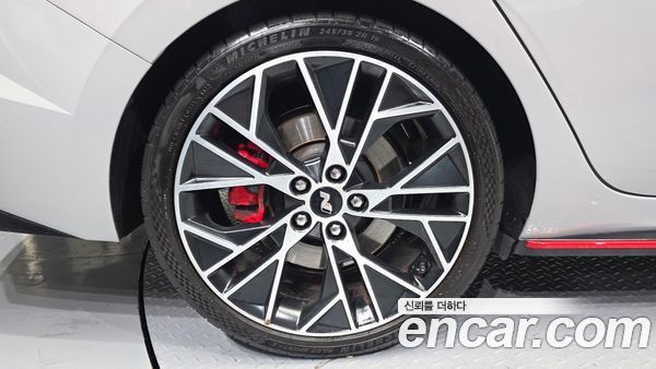 Hyundai Elantra 2023, фото 5
