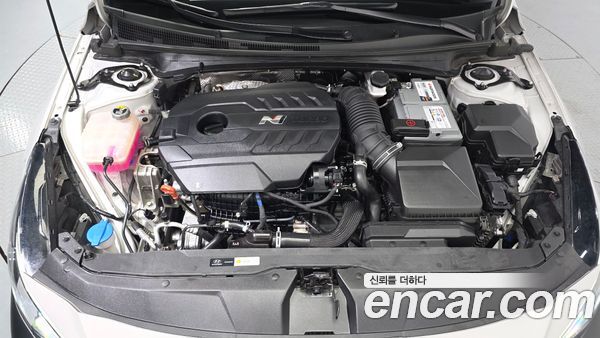 Hyundai Elantra 2023, фото 6