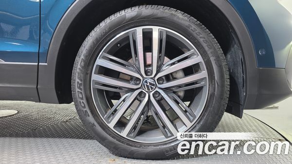 Volkswagen Tiguan 2023, фото 5
