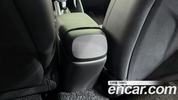Hyundai Elantra 2021, фото 29