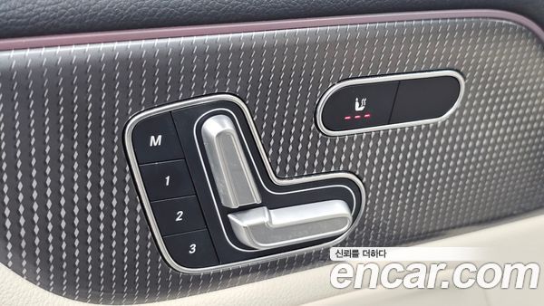 Mercedes-Benz GLA 2021, фото 16